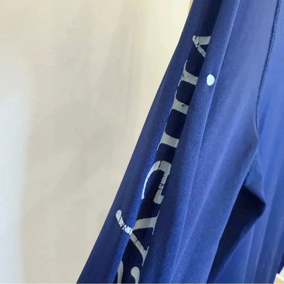 Vineyard Vines Kids Long Sleeve Performance Long-Sleeved Shirt Blue Size 12-14 - Picture 8 of 11